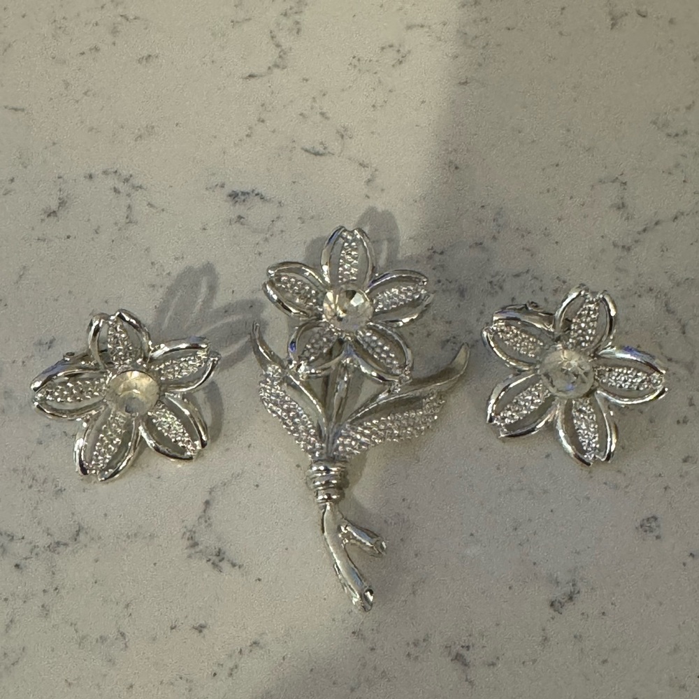 Silver Floral Brooch and Earring Set Sarah Coventry